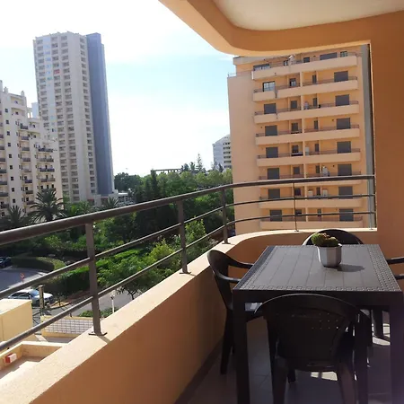 بيت للعطل Apart In A Closed Condominium In Praia Rocha Beach بورتيماو